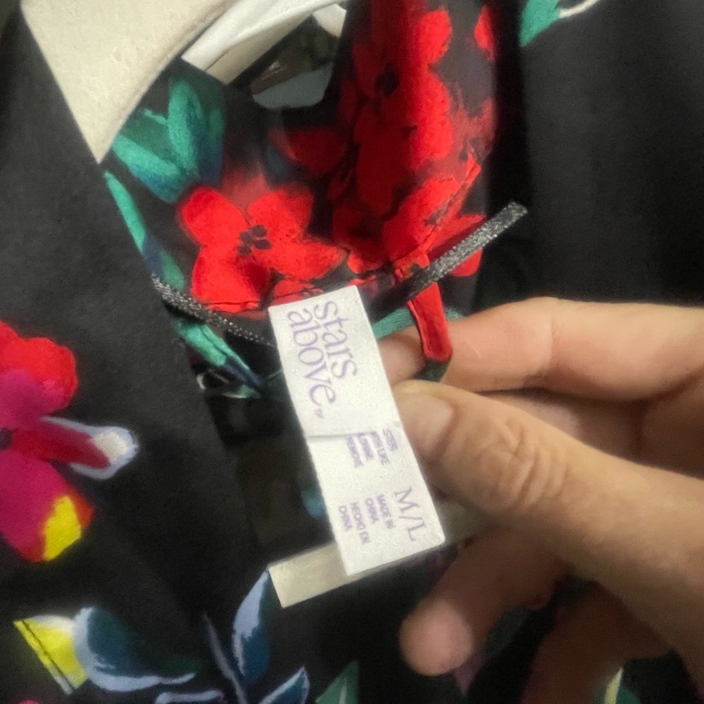 adidas Floral Black Robe - Picture 7 of 8